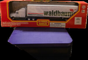Waldbaums 18-Wheel Hauler 1:64 Scale Transporter Die-Cast Cab
